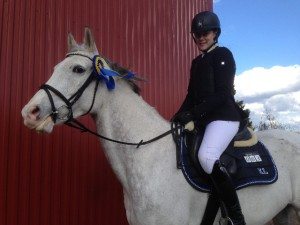 Elsa Helle / Freja segrade i 110 cm klassen